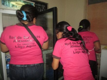 138_1.ecuador_women-_in_business_april_2015