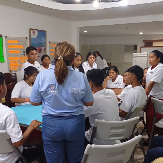 Bringing Young People to the Decision Table [EN/ES]